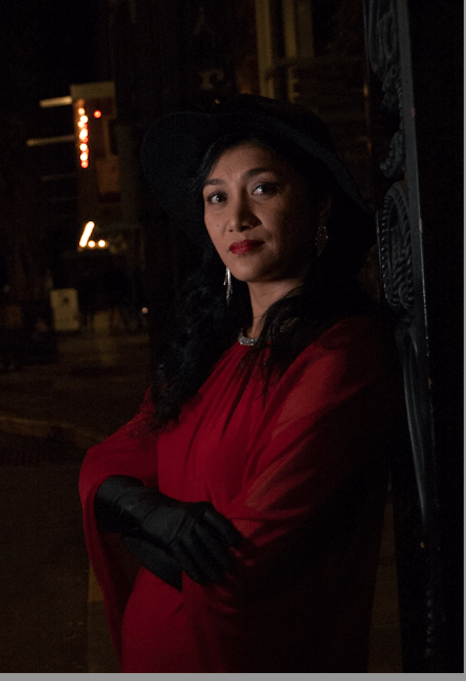 Woman outside the Oliver Hotel